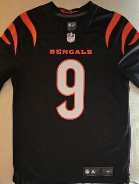 Nike Black On-Field NFL Players Jersey Label